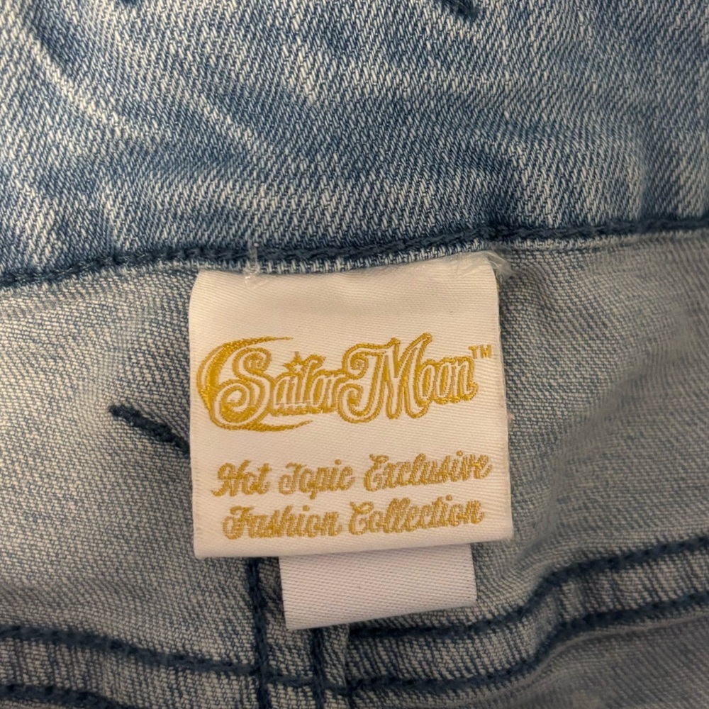 Hot Topic Sailor Moon Denim Overall Shorts Fashion Collection - Picture 6 of 7